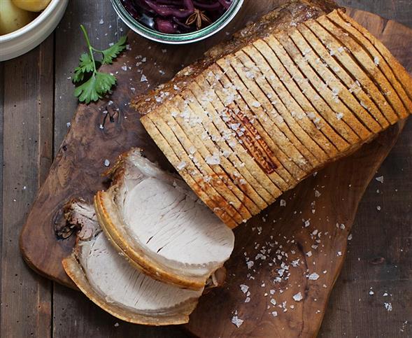 Stegt kamsteg jul (flæskesteg) hel